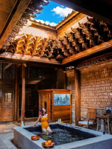 A secluded courtyard under the Tengchong volcano