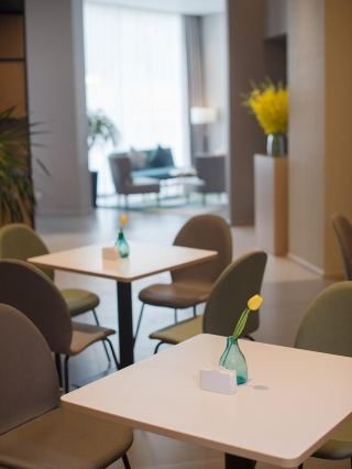 Huating Business Travel, Comfortable Stay and Fun Play!