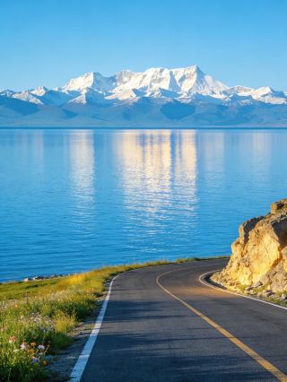 Spring Blue Ice Spectacle at Sayram Lake｜2026 Latest On-Site Guide, Miss It and Wait a Year
