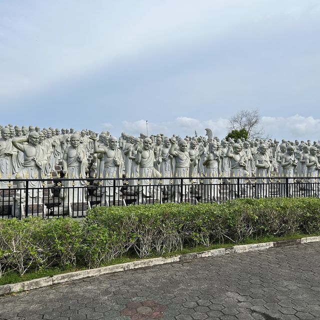 500 Lohan Temple
