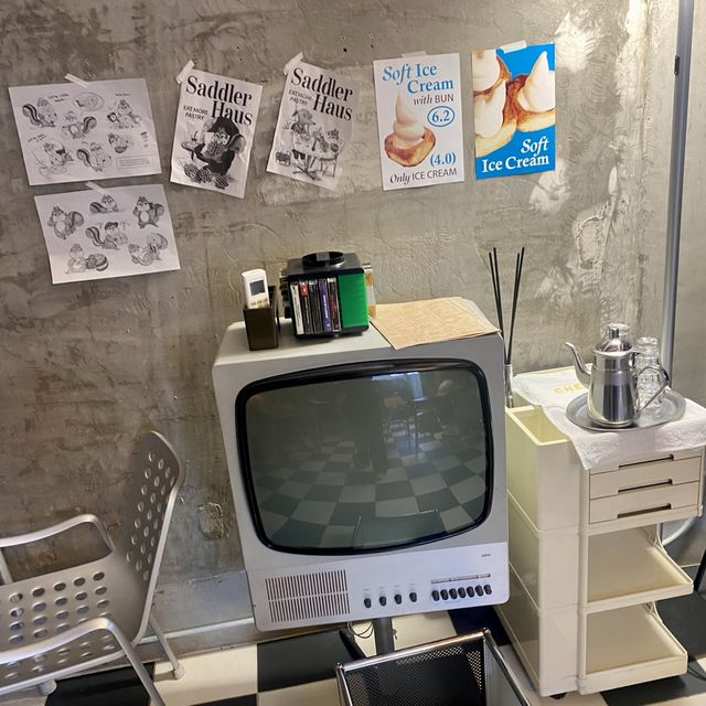 新沙洞にあるワッフル人気店「SADDLER HAUS」🧇 ソウル