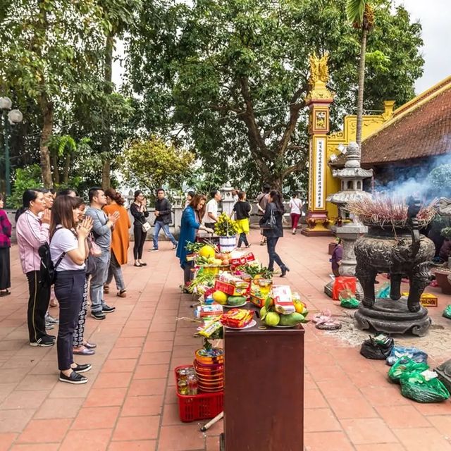 Chùa Trấn Quốc Hà Nội