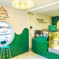 Grand’s Garden Cafe & Eatery