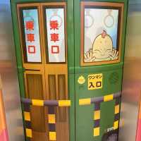 大阪具有歷史代表性地標－通天閣，懷舊與現代交錯的獨特日式風情。