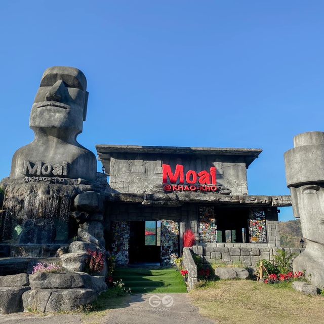 Moai 