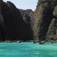 เกาะพีพี อ่าวมาหย่า-ปิเละลากูน-เกาะไผ่ จ.กระบี่  🌊