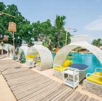 “ The Beach กลางกรุง