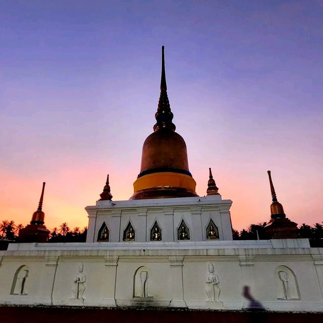 ภาพหาชมยาก ที่พระบรมธาตุสวี ณ ชุมพร 