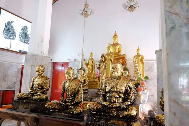 วัดพลับพลาชัย