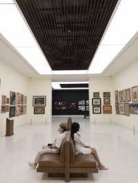ไปเดินเล่นเสพงานศิลป์ ที่พิพิธภัณฑ์ศิลปกัน (moca)