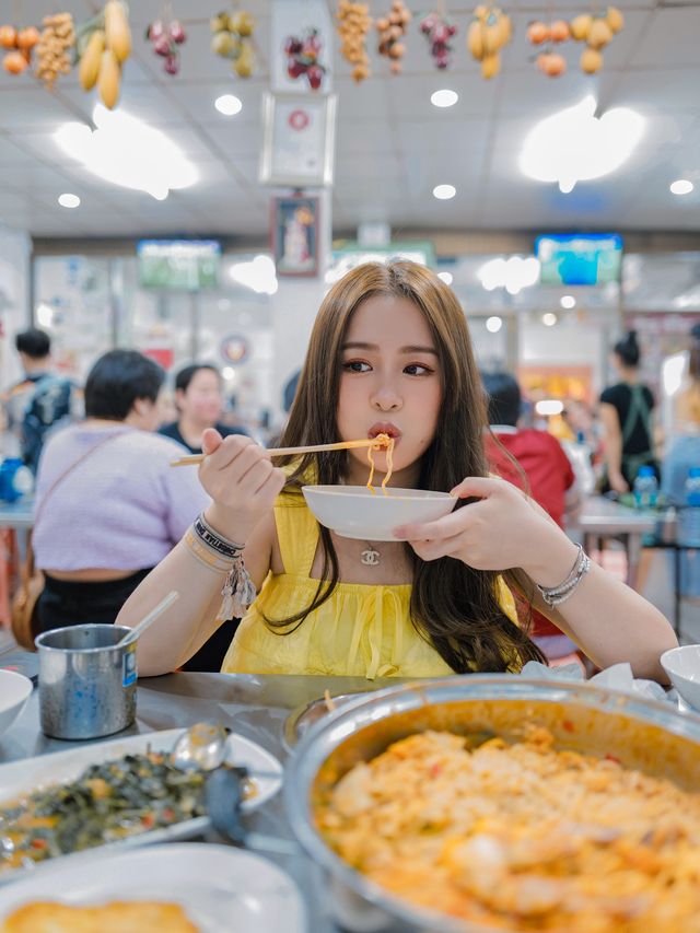 曼谷深夜食堂驚艷美食：jeh o chula 50年傳奇之旅"