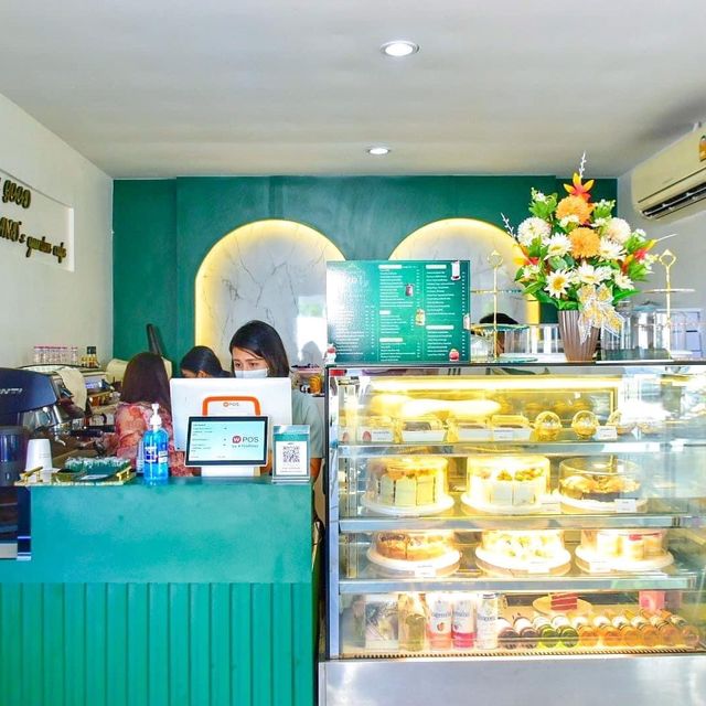 Grand’s Garden Cafe & Eatery