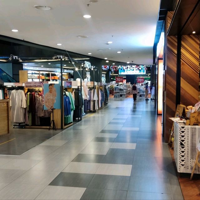 DPULZE Shopping Centre