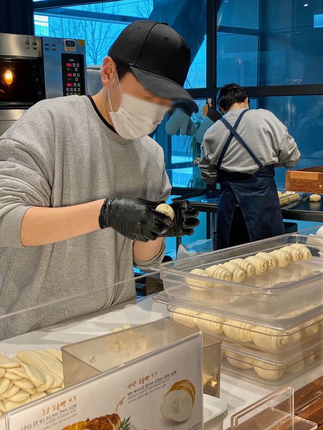 소금빵 맛집🥐 용산 아이파크몰 팝업스토어, “아카렌가 베이커리”