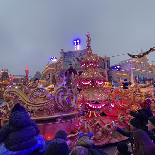 Disneyland Paris — happy wonderland