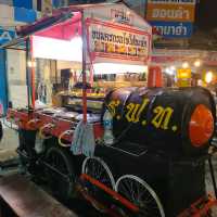 ตลาดโต้รุ่งหัวหิน
