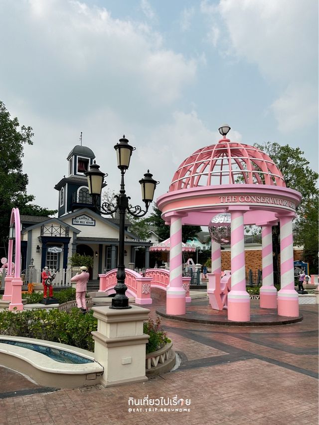 ถ่ายรูปธีมสีชมพูสุดคิวท์ที่ Chocolate Ville💕