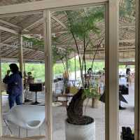 คาเฟ่บรรยากาศดี  PULSE/BANG KHUN THIAN