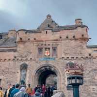 Break the spell of Edinburgh castle 