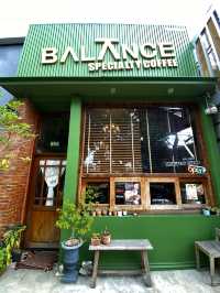 BALANCE SPECIALTY COFFEE คาเฟ่น่ารักสไตล์ยุโรป 🍪