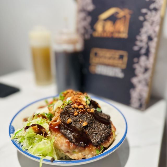 旺角新開人氣肉餅。焗飯專門店