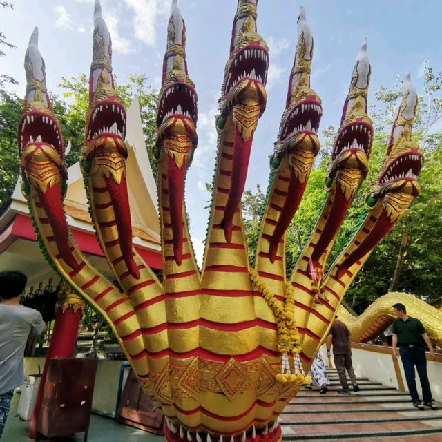 ไหว้พระและชมวิวสวยๆ ที่วัดพระใหญ่ พัทยา
