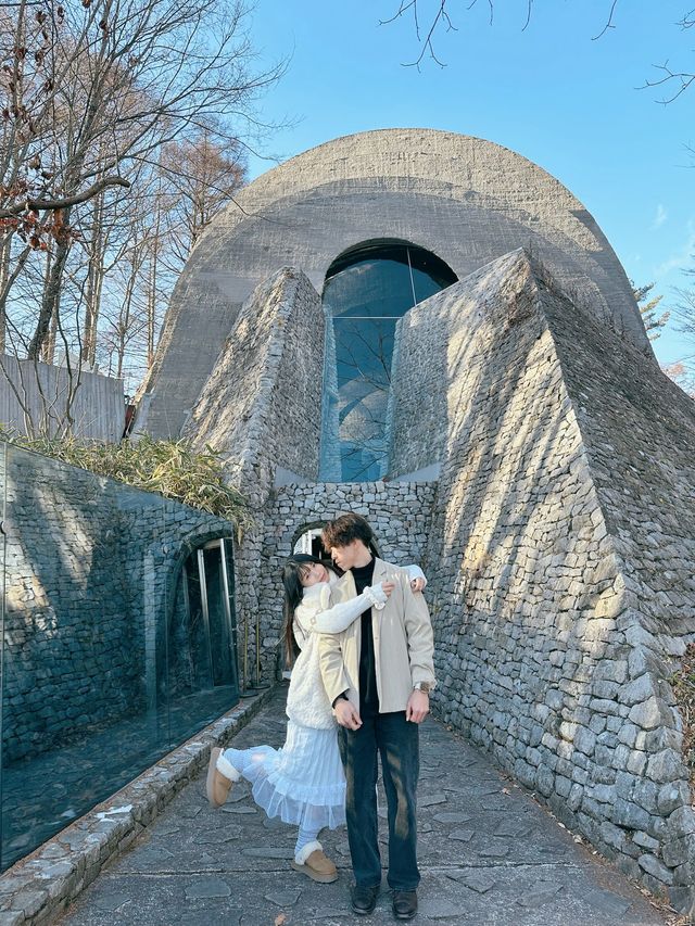 輕井澤🇯🇵「 石之教堂」融入大自然的浪漫絕美教堂
