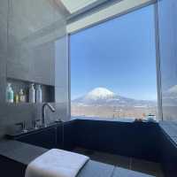 Higashiyama Niseko: Onsen Bliss withFuji View