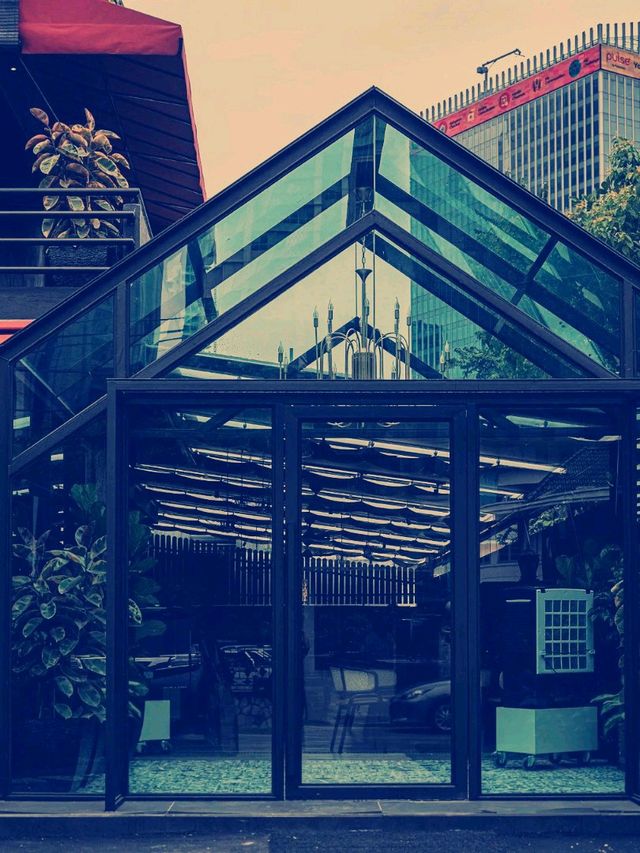 Cafe Blackbixon