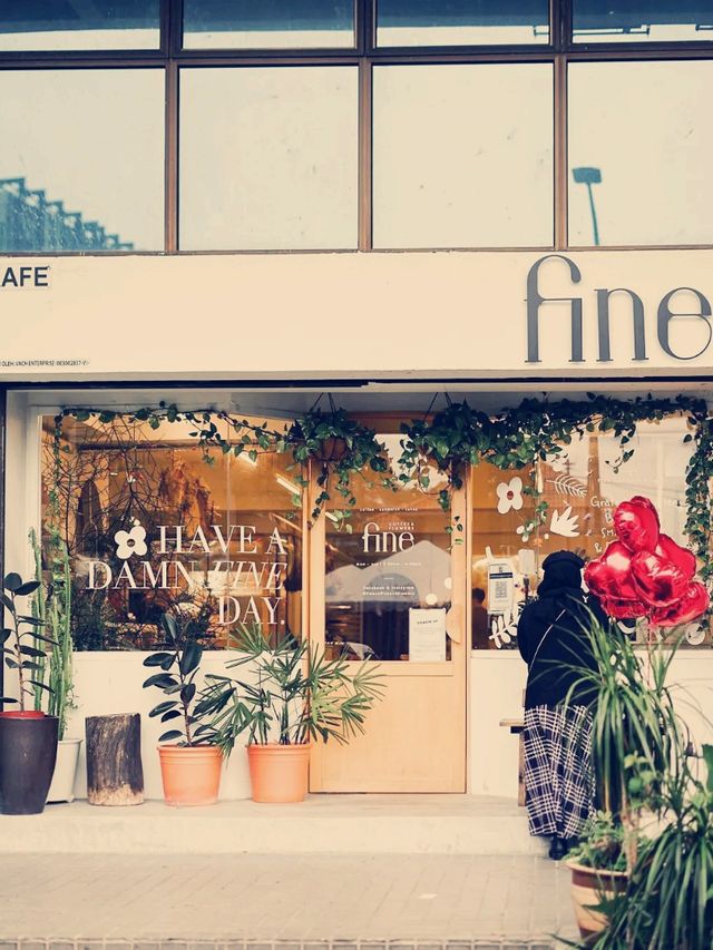 Fine Coffee & Flowers