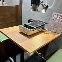 【大阪・難波】通常の1.5倍のボリュームカットが自慢「ライブ焼肉 てんぐ 千日前店」