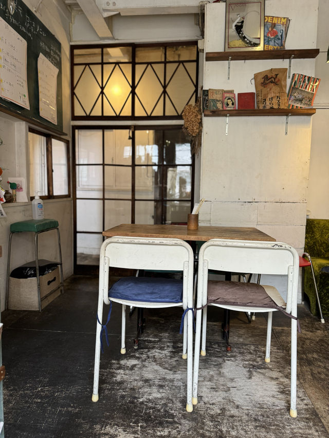 【中崎町】小さなビルにある隠れ家的カフェ 『果テ』