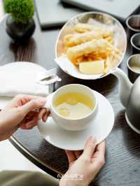 Afternoon Tea บนชั้น30 ของโรงแรมสุดหรูใจกลางเมือง