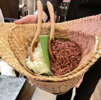 ร้านอาหารไทยต้นตำรับ Basil 