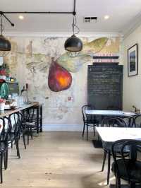 The flying Fig
