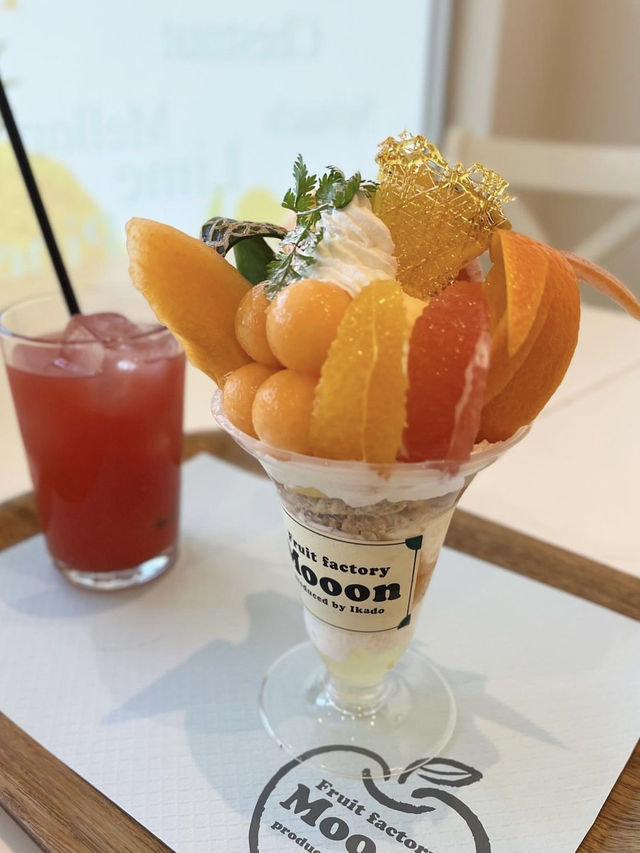 【福岡カフェ】フルーツ屋さんの旬のフルーツパフェが食べられるお店🍓🍑🍈