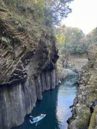 高千穗峽:壯麗景色,能量景點