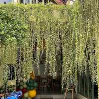 COFFITH COFFEE KITCHEN | WITH A COMFORTABLE INDOOR AREA & THE OUTDOOR SIDE IS COZY