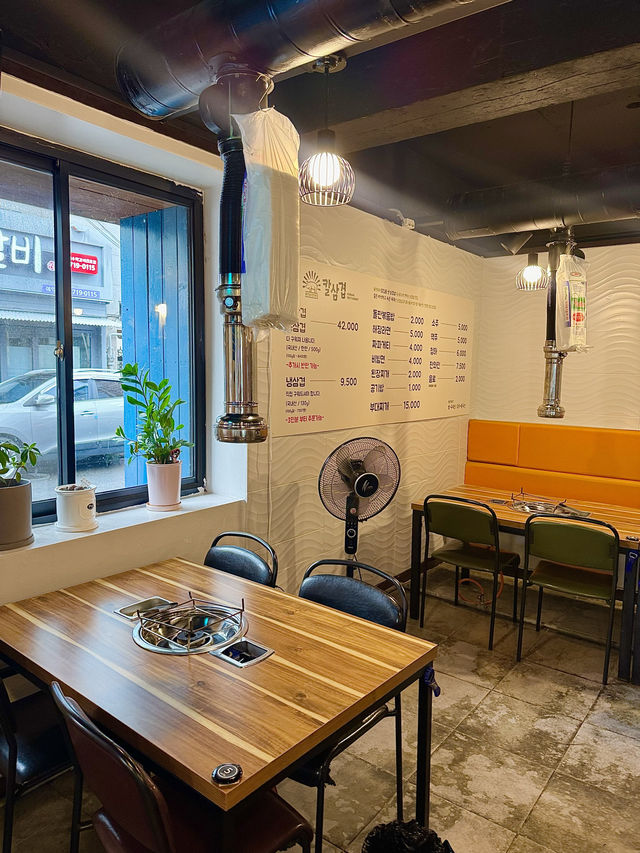 옥산동 구워주면 먹기만 하면 되는 삼겹살 맛집