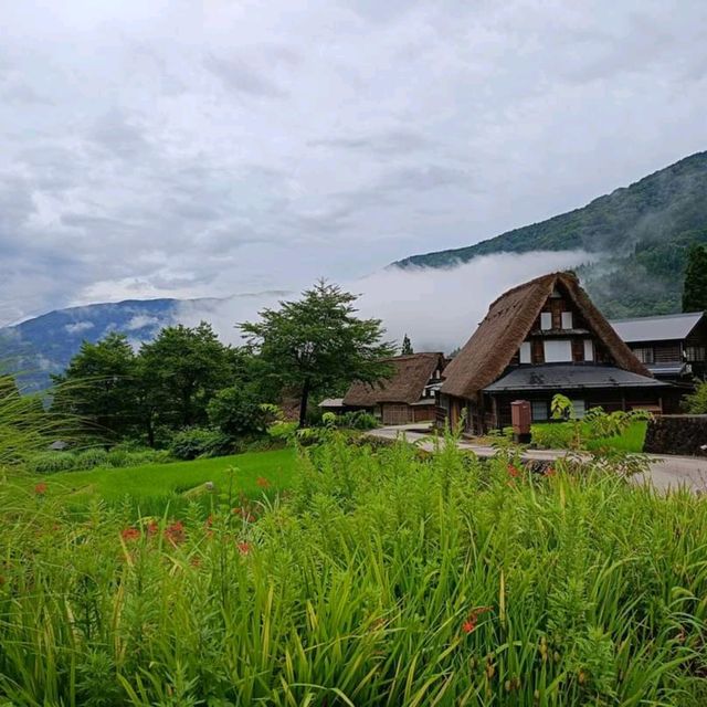 Amazing village... Ainokura 