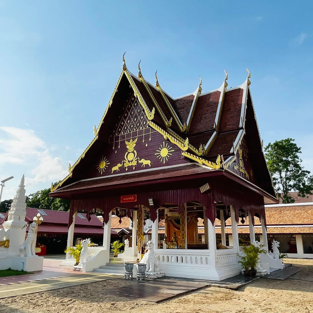 พระธาตุแช่แห้ง