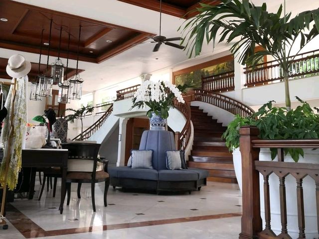 พักผ่อนที่ โรงแรมเซ็นทาราแกนด์ หัวหิน
