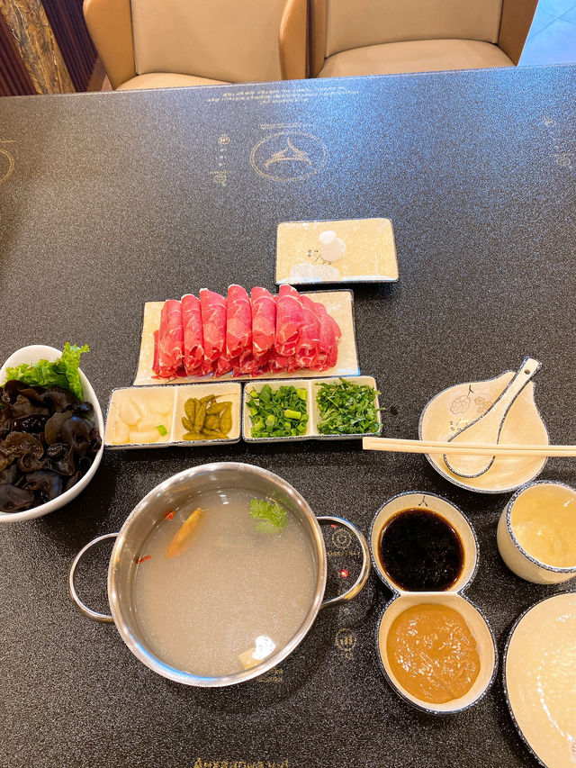 【ウランバートル】1人1鍋！絶品モンゴル羊肉しゃぶしゃぶ❤️