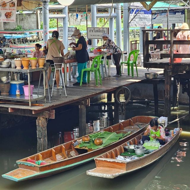 ตลาดน้ำตลิ่งชัน