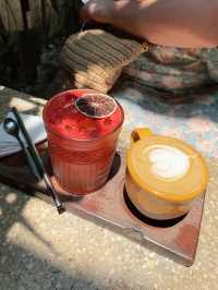 A gorgeous café 