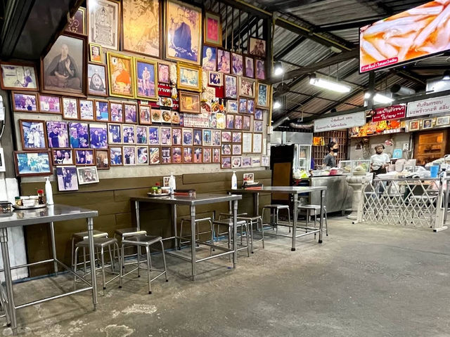 ร้านก๋วยจั๊บเอกไพลิน จ.สมุทรปราการ