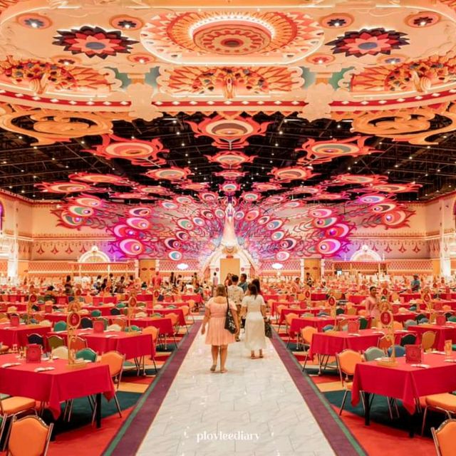 Carnival Magic เมืองไฟอลังการที่ภูเก็ต