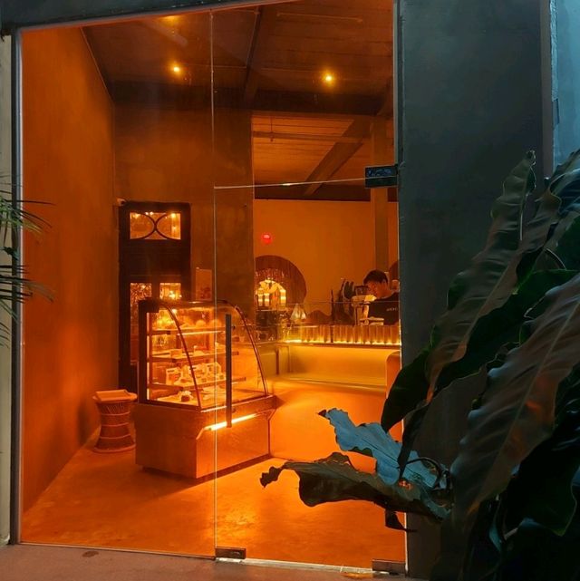 CHROME Cafe @ House of Benedict Pattaya