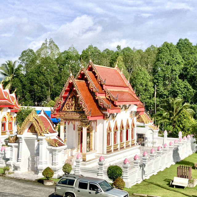 Phutta Thiwat Temple Betong