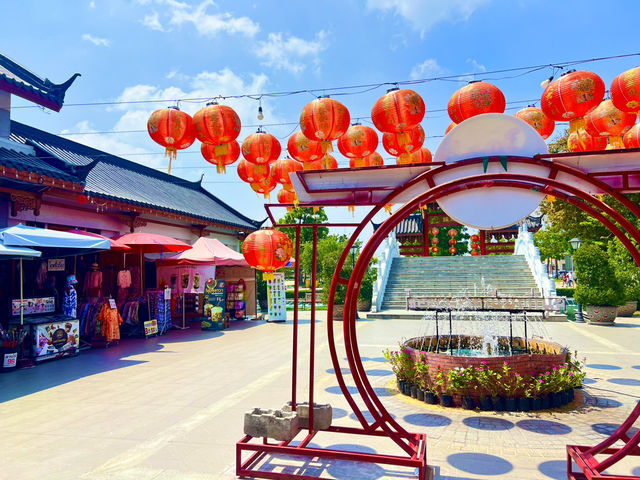 หมู่บ้านมังกรสวรรค์ สุพรรณบุรี